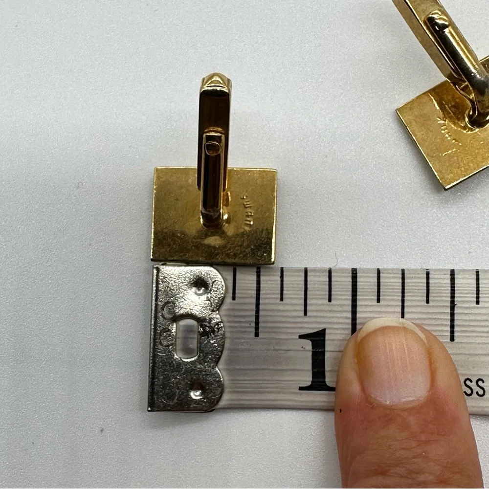 Vintage Swank Gold Tone Rectangle Cufflinks